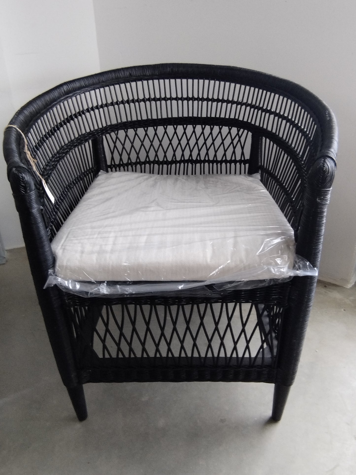 Malawiam Chair/natural rattan with cushion