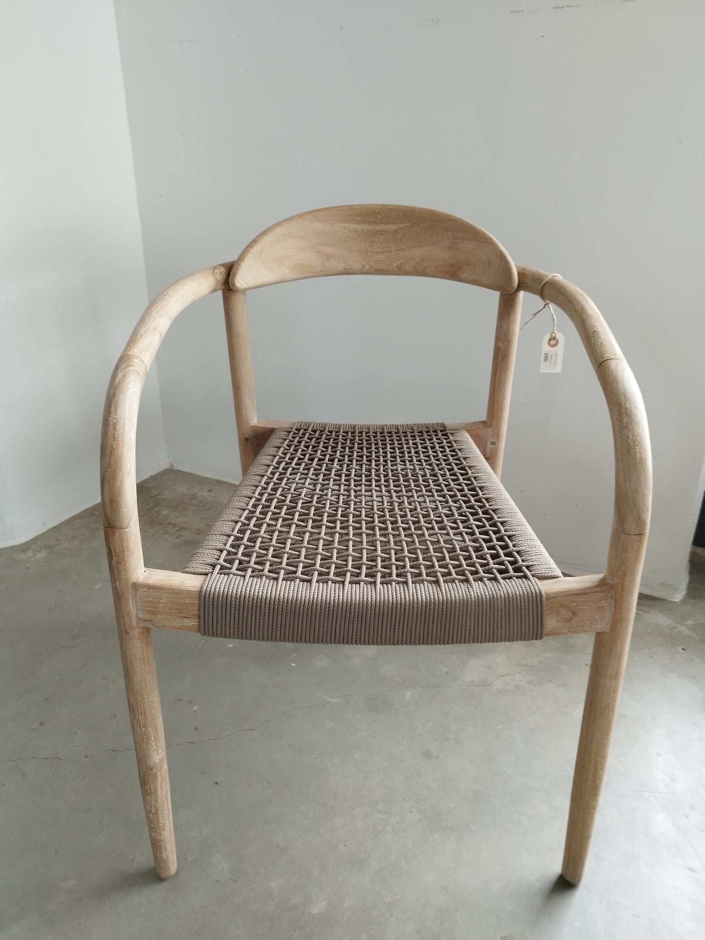 Oslo chair with armrests
